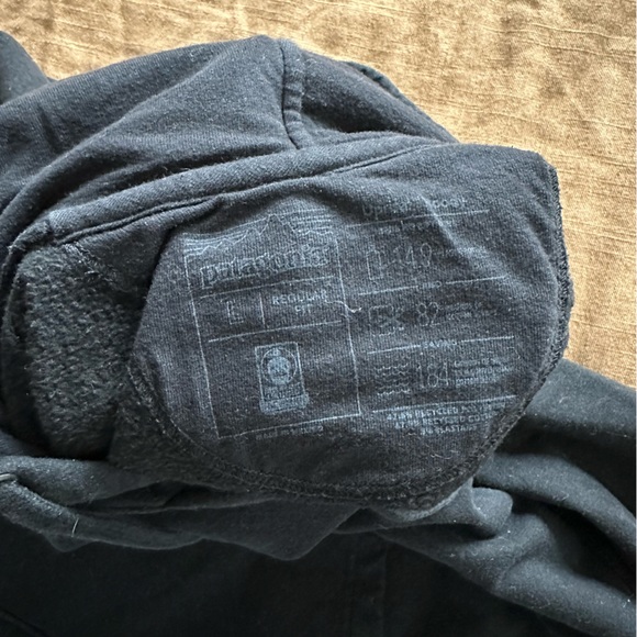 Patagonia hoodie - Picture 2 of 2